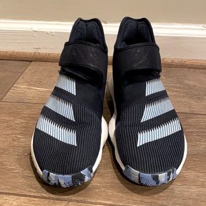 Adidas sneakers kids 6 1/2. Dark blue sky blue